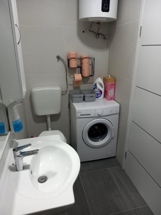 Apartment Dubrava 1 *